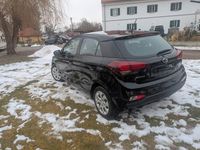 Gebraucht Hyundai i20 Active 101 PS (74 kW) 2019 Schwarz Kleinwagen