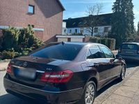 Gebraucht Mercedes E350 292 PS (214 kW) 2009 Braun Limousine