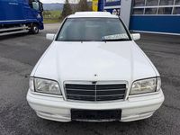 Gebraucht Mercedes C220 Classic 125 PS (91 kW) 1999 Weiß Limousine