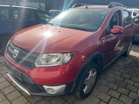 Gebraucht Dacia Sandero Stepway 90 PS (66 kW) 2014 Rot Limousine