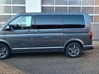 Gebraucht VW Multivan Highline 199 PS (146 kW) 2020 Grau Van