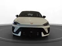 Neu Cupra Leon VZ 272 PS (200 kW) 2025 "nevada" weiss Limousine