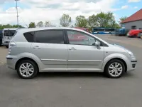 Gebraucht Toyota Corolla Verso Team 129 PS (94 kW) 2008 Silver metallic Van / Kleinbus