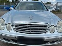 Gebraucht Mercedes E220 150 PS (110 kW) 2004 Silber Kombi