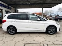 Gebraucht BMW 220 Gran Tourer Sport Line 192 PS (141 kW) 2023 Weiß Van / Kleinbus