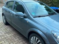Gebraucht Opel Astra 105 PS (77 kW) 2005 Grau Limousine
