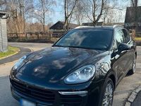 Gebraucht Porsche Cayenne S E-Hybrid 416 PS (305 kW) 2015 Schwarz SUV