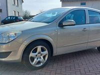 Gebraucht Opel Astra Edition 140 PS (102 kW) 2007 Silber Limousine