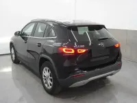 Gebraucht Mercedes GLA180 136 PS (100 kW) 2021 Schwarz SUV