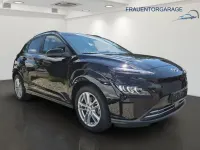Gebraucht Hyundai Kona Trend 100 kW (136 PS) 2023 Phantom black SUV