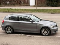 Gebraucht BMW 118 143 PS (105 kW) 2009 Grau Kleinwagen