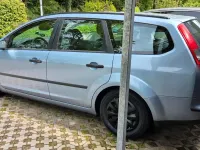 Usata Ford Focus 116 CV (85 kW) 2006 Blu Station wagon