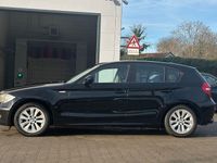 Gebraucht BMW 116 122 PS (89 kW) 2010 Schwarz Kleinwagen