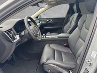 Gebraucht Volvo V60 Core 197 PS (144 kW) 2025 Grau Kombi