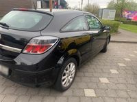 Second-hand Opel Astra 90 CP (66 kW) 2005 Negru Hatchback