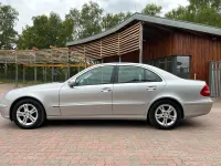 Gebraucht Mercedes E240 177 PS (130 kW) 2005 Silber Limousine