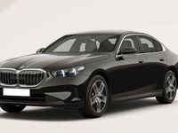 Gebraucht BMW 520 Sport Line 197 PS (144 kW) 2024 Saphirschwarz (metallic) Limousine