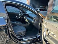 Gebraucht Mercedes CLA200 163 PS (119 kW) 2024 Schwarz Coupé