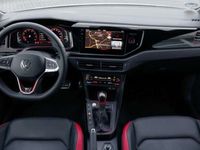 Gebraucht VW Polo Edition 207 PS (152 kW) 2024 Pure white schwarz (weiß) Limousine