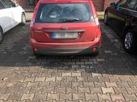 Gebraucht Ford Fiesta 60 PS (44 kW) 2006 Rot Kleinwagen