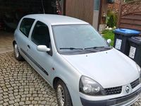 Gebraucht Renault Clio II 75 PS (55 kW) 2002 Silber Kleinwagen