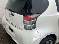 Gebraucht Toyota iQ 98 PS (72 kW) 2011 Weiß Kleinwagen