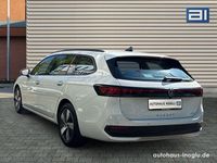 Gebraucht VW Passat R 150 PS (110 kW) 2024 Weiß pure white Kombi