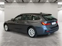 Gebraucht BMW 330e 292 PS (214 kW) 2022 Grau Kombi
