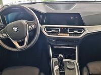 gebraucht BMW 330 d xDrive Touring Luxury Line HUD Individual
