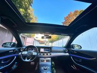 Gebraucht Mercedes E220 AMG 194 PS (142 kW) 2019 Schwarz Limousine