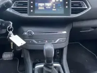 Gebraucht Peugeot 308 Allure 120 PS (88 kW) 2016 Limousine