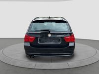 gebraucht BMW 330 d Touring xDrive/Navi/Volleder