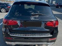 Gebraucht Mercedes GLC200 197 PS (144 kW) 2022 Schwarz SUV