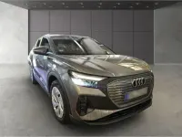 Gebraucht Audi Q4 e-tron Basis 150 kW (204 PS) 2023 Taifungrau metallic SUV