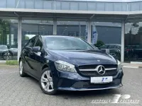 Gebraucht Mercedes A200 156 PS (114 kW) 2017 Cavansitblau Limousine