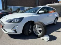 Używany Ford Focus Cool & Connect 120 KM (88 kW) 2022 Biały Sedan/Limuzyna