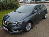 Gebraucht Renault Mégane IV Intens 132 PS (97 kW) 2017 Grau Limousine
