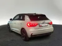 Neu Audi A1 Advanced 95 PS (69 kW) 2025 N8 tausilber metallic SUV