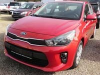 Gebraucht Kia Rio 84 PS (61 kW) 2018 Rot Limousine