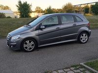 Gebraucht Mercedes B180 109 PS (80 kW) 2010 Grau Van / Kleinbus