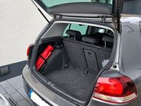 Gebraucht VW Golf Highline 122 PS (89 kW) 2009 Grau Limousine