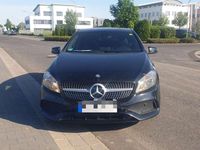 Gebraucht Mercedes A180 122 PS (89 kW) 2016 Kosmosschwarz  metalliclack Kleinwagen