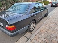 Gebraucht Mercedes 200 109 PS (80 kW) 1988 Braun Limousine