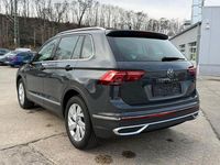 Gebraucht VW Tiguan Elegance 190 PS (139 kW) 2022 Uranograu SUV