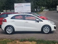 Gebraucht Kia Rio Edition 7 109 PS (80 kW) 2014 Weiß Limousine