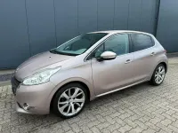 Gebraucht Peugeot 208 Allure 120 PS (88 kW) 2012 Violet Kleinwagen