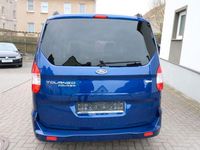 Gebraucht Ford Tourneo Courier Titanium 101 PS (74 kW) 2018 Blau Van / Kleinbus