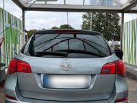 Gebraucht Opel Astra 110 PS (80 kW) 2011 Grau Kombi