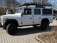 Gebraucht Land Rover Defender 122 PS (89 kW) 2010 Weiß Kombi