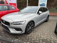 Gebraucht Volvo V60 Core 253 PS (186 kW) 2022 Grau Kombi